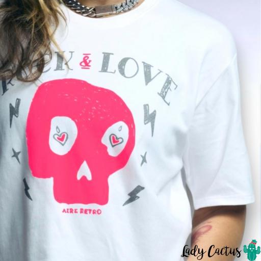 camiseta-corta-a-la-cintura-rock-love [2]