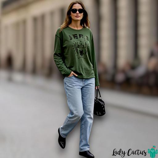 Camiseta Jefa Verde Aire Retro [5]