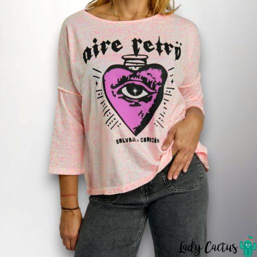Camiseta Salvaje de Corazón Rosa Aire Retro [1]