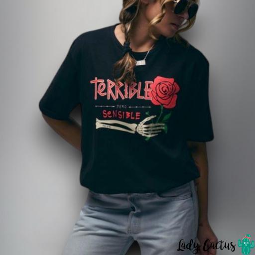 Camiseta Unisex "Terrible" Negra de Aire Retro