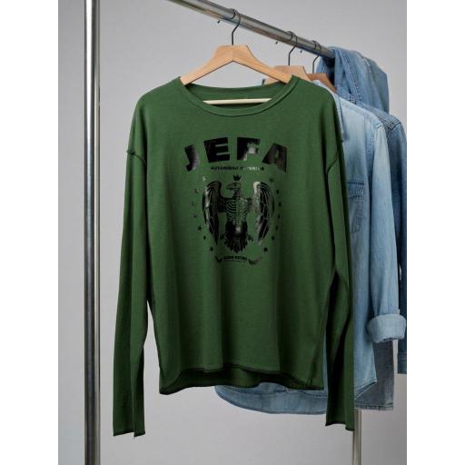 Camiseta Jefa Verde Aire Retro [4]