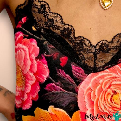 Camiseta Lencera Chloe Aire Retro [2]