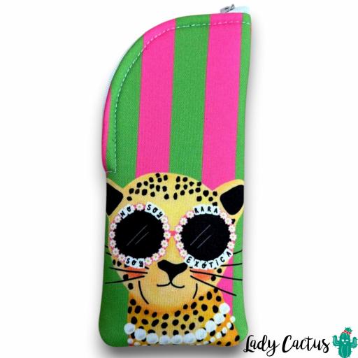 funda-gafas-no-soy-rara-offset-collage