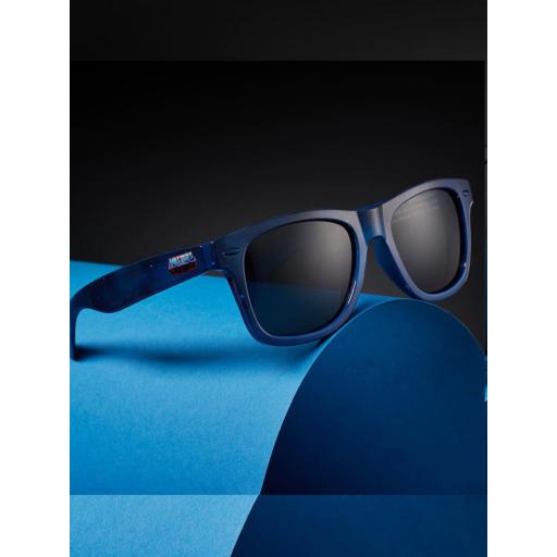 gafas-masters-universe-azul-diseño-icónico-confort [3]