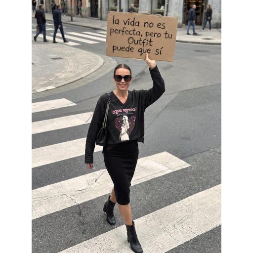 sudadera-algodon-100-gris-aire-retro-estilo-rock [3]