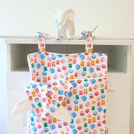 Range pyjama et doudou - Aike