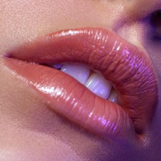 Supreme Lipstick [1]