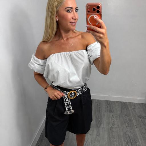 Bermuda de Mujer con Cinturón Étnico Negro [0]
