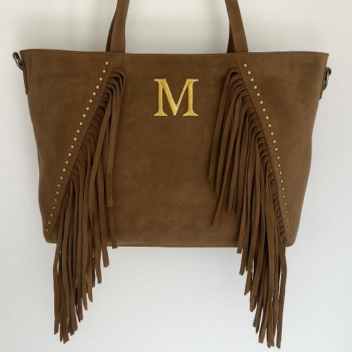 Bolso de ante con flecos y letra bordada dorada Personalizado