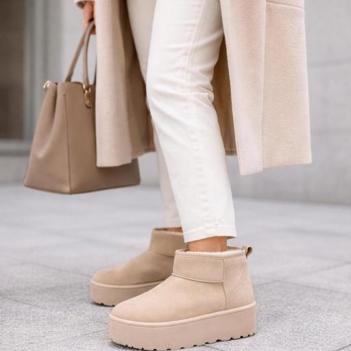 Botines Plataforma de Ante Australiano Beige