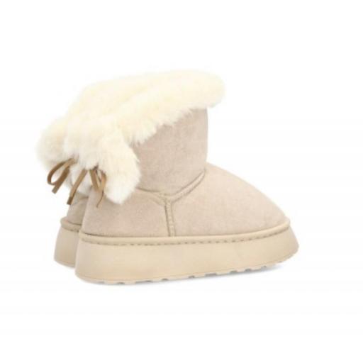 Bota invernal forrada con borreguito y plataforma Beige [1]