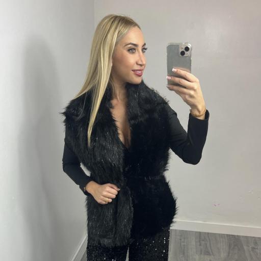 Chaleco Fular de Pelo Sintético con Brillo  Negro