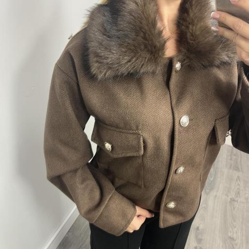 Chaqueta Mujer con Cuello de Pelo Marrón  [1]