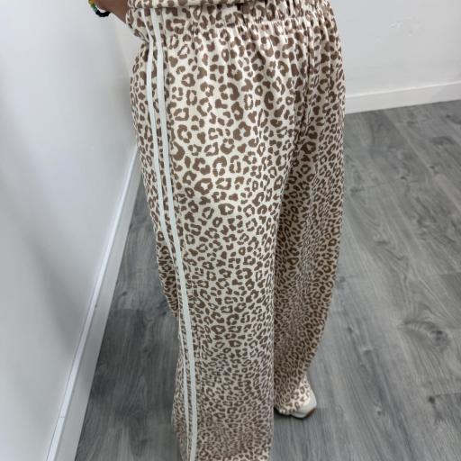 Conjunto Leopardo Mujer Beige | [2]