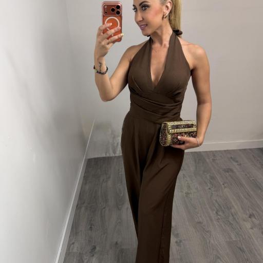 Mono Halter Mujer Elegante con Cintura Elástica y Pierna Ancha | Malika Marrón 