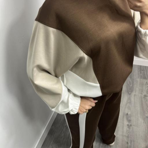 Conjunto Deportivo Mujer Bicolor Marrón y Beige CAREY [3]