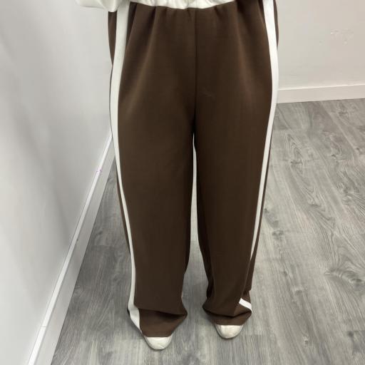 Conjunto Deportivo Mujer Bicolor Marrón y Beige CAREY [1]