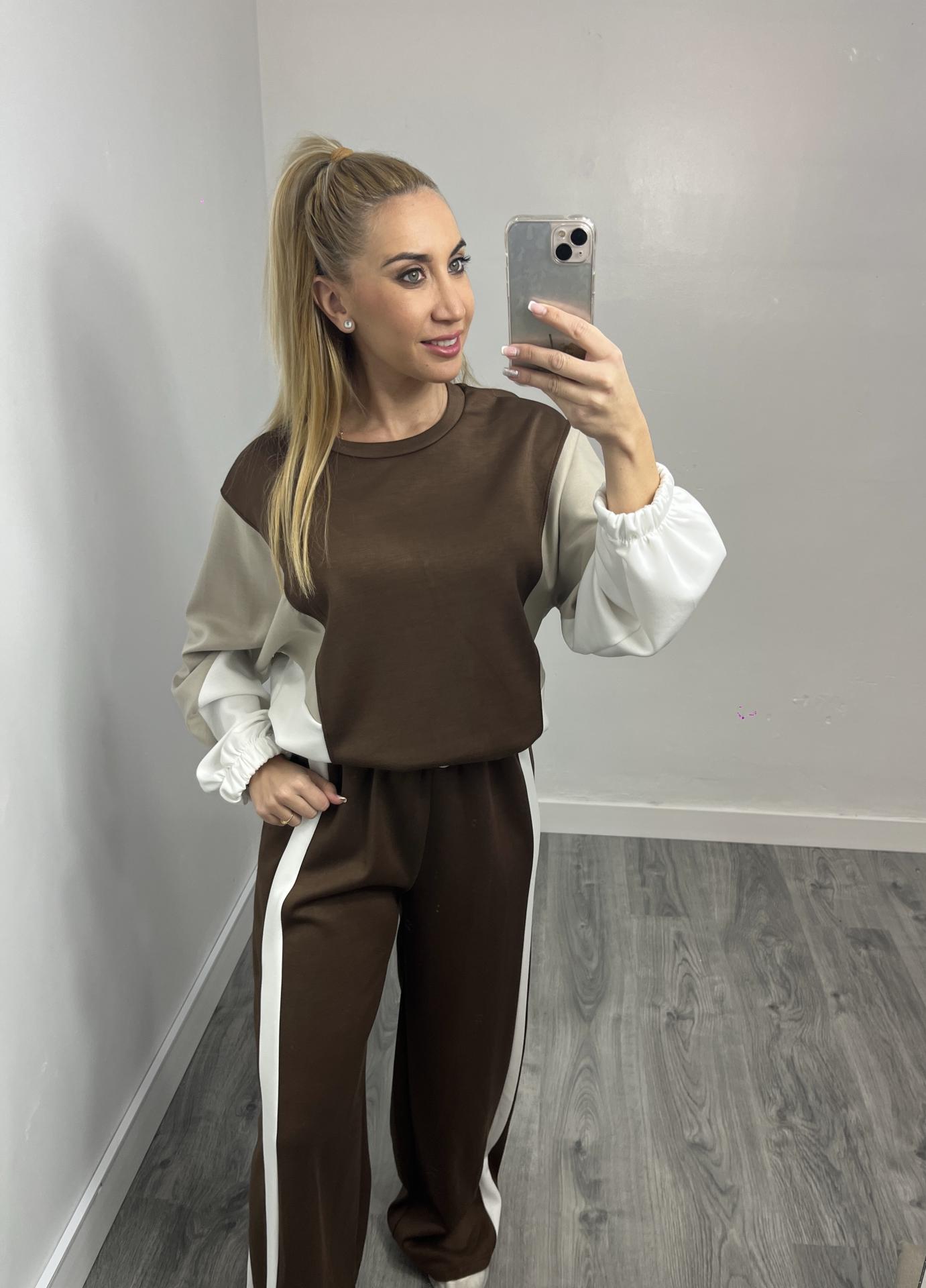 Conjunto Deportivo Mujer Bicolor Marrón y Beige CAREY