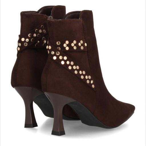 Botines Aroa de Tacón con Tachuelas Mujer Marrón  [2]