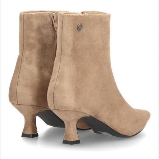 Botines Valentina de Mujer Efecto Ante con Punta Fina y Tacón Bajo Kaki [2]