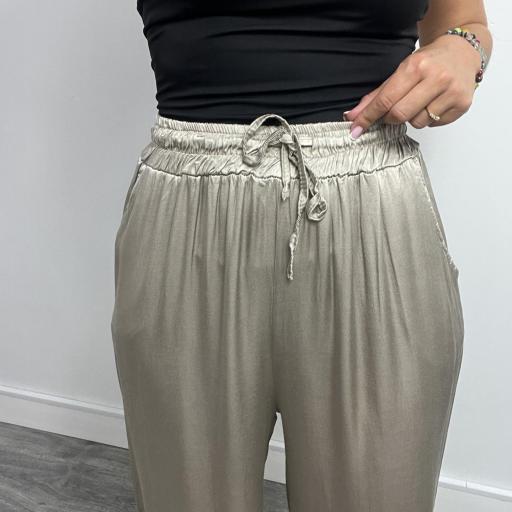 Pantalón Mujer  Fluido efecto satinado Alik kaki [1]