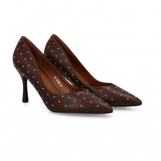 Stiletto mujer con pequeñas tachuelas metálicas Sarma Marrón  [1]