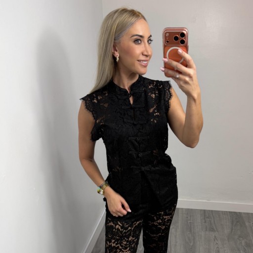 Top de Encaje Negro Elegante para Mujer 