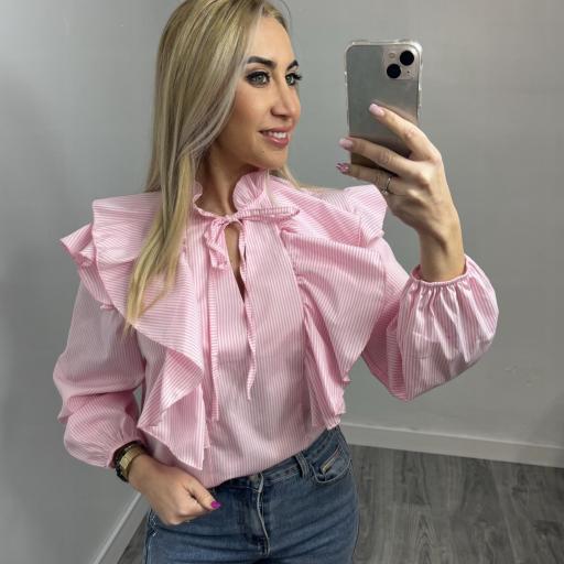 Blusa Rosa de Rayas con Volantes y Lazo Fucsia