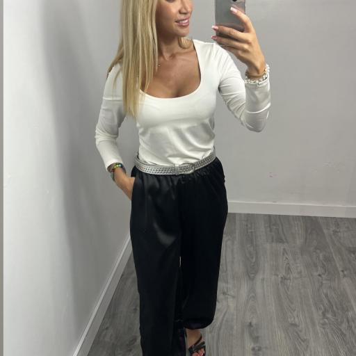Pantalón Satinado Jogger Mujer London negro