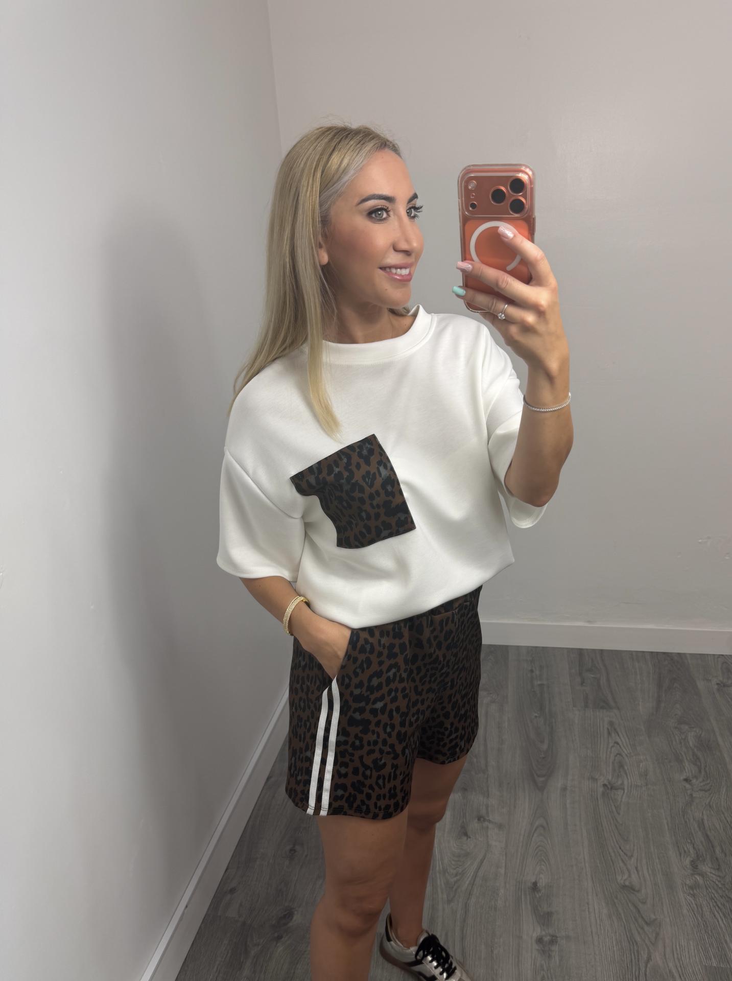 Conjunto Animal Print Mujer Blanco y Leopardo | Camiseta + Short