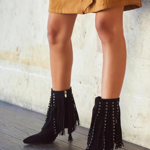Botines boho  con flecos Y tachuelas negro [0]