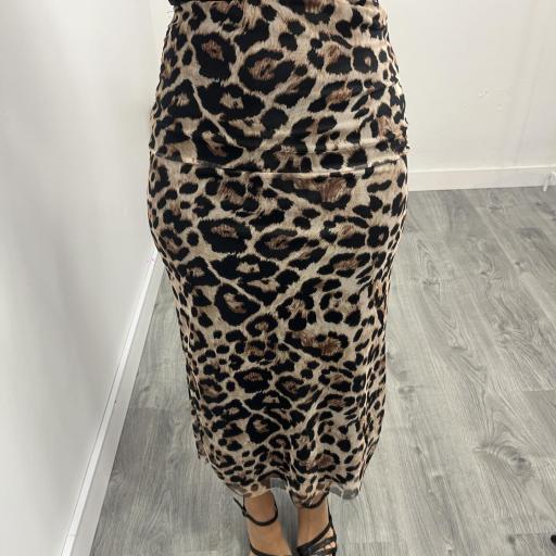Falda mujer midi ajustada de leopardo [1]