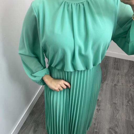 Vestido Midi Plisado verde agua para Invitadas [1]