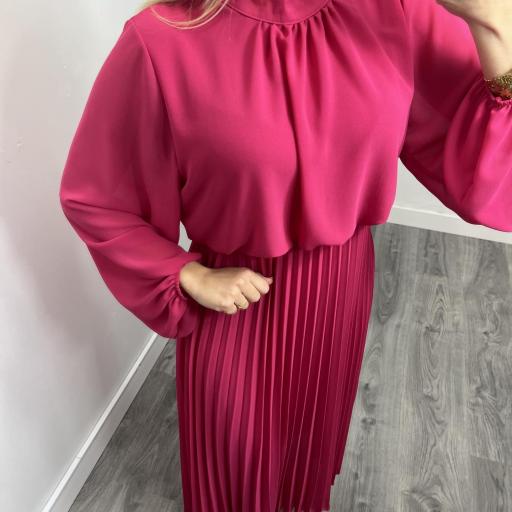 Vestido Midi Plisado Fucsia para Invitadas [1]
