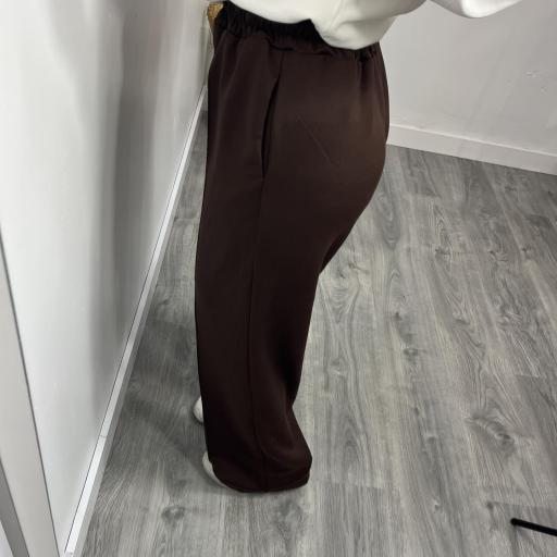 Pantalón Mujer Seul con Pinzas – Estilo Casual Chic marrón [1]
