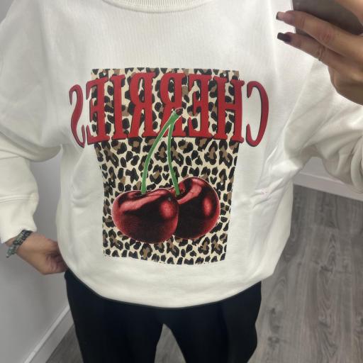 Sudadera Cherries con Estampado Animal Print [1]