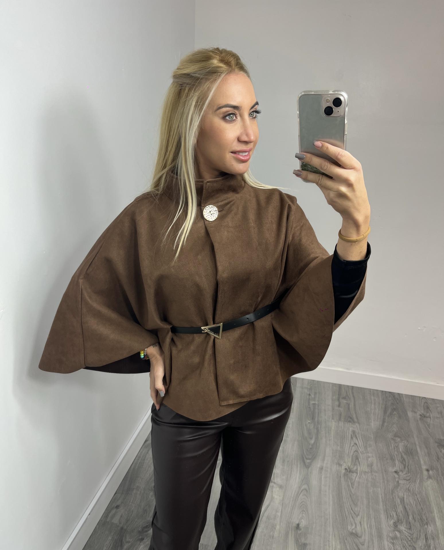 Capa Mujer Antelina marrón con cinturón