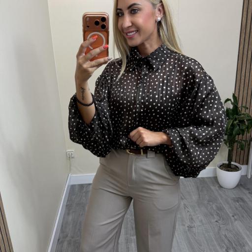 Blusa Amore de Lunares con Manga Francesa |Marrón 