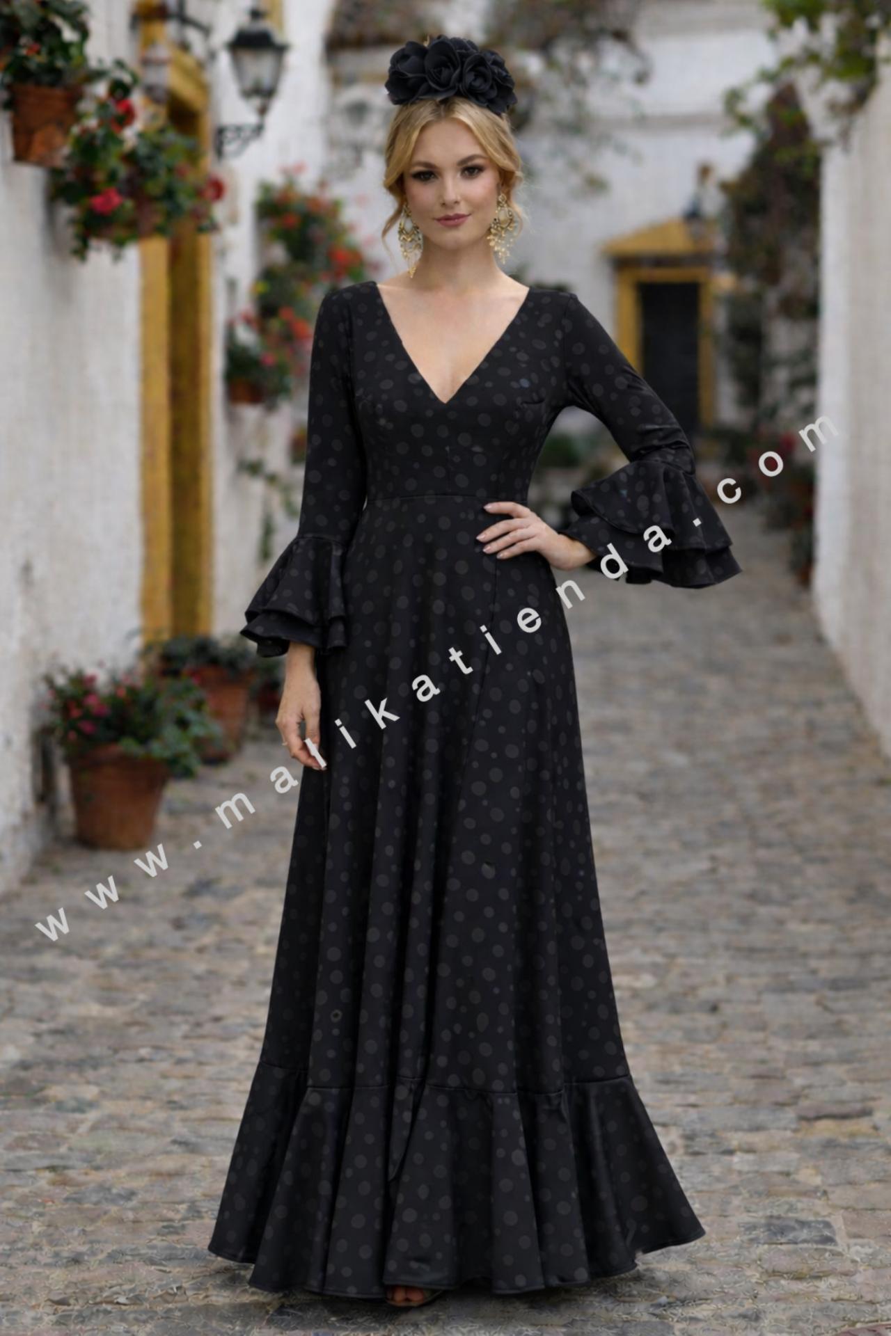 Bata Rociera de Lunares con Escote en V y Tejido Elástico Negro