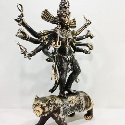 Durga con tigre de bronce [1]