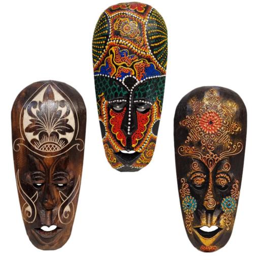 Máscara tribal pintada
