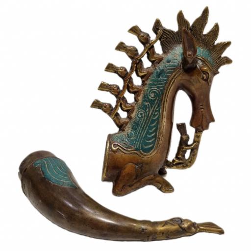 Naga Morsarang de bronce [2]