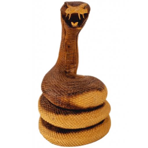 Serpiente de madera [1]