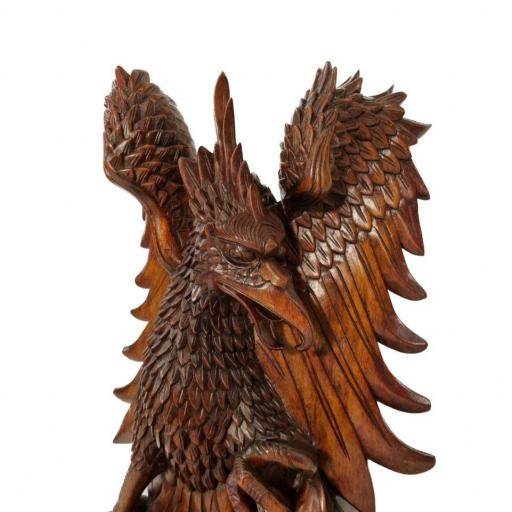 Águila de madera [2]