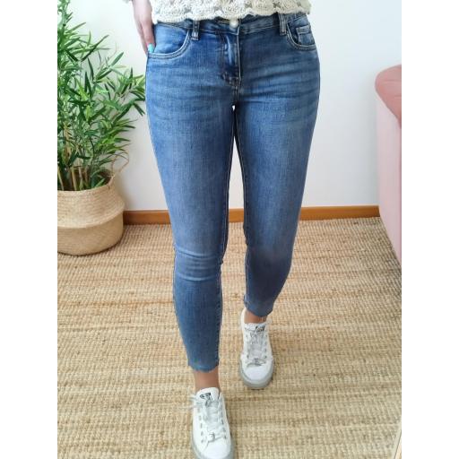 Jeans Low waist laço brilho [1]