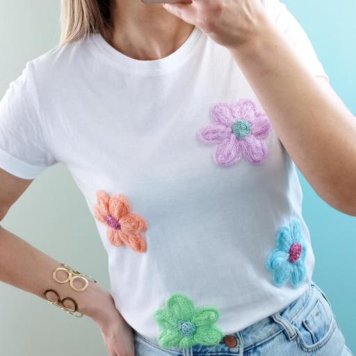 T-shirt Flores bordadas malha [3]