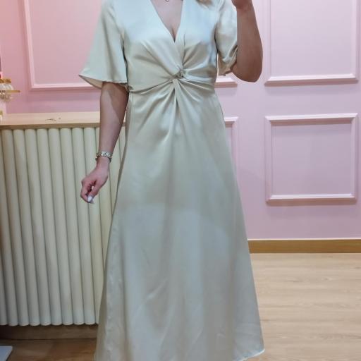 Vestido acetinado Champagne