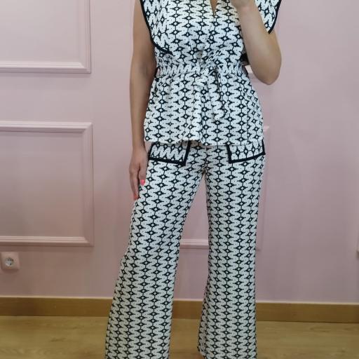 Conjunto Black & White