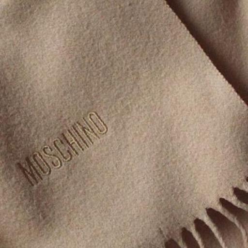 Bufanda Camel Moschino [1]