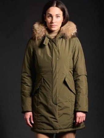 Abrigo Gus verde cuello natural